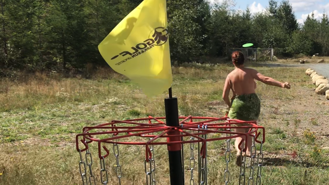 Frisbee golf